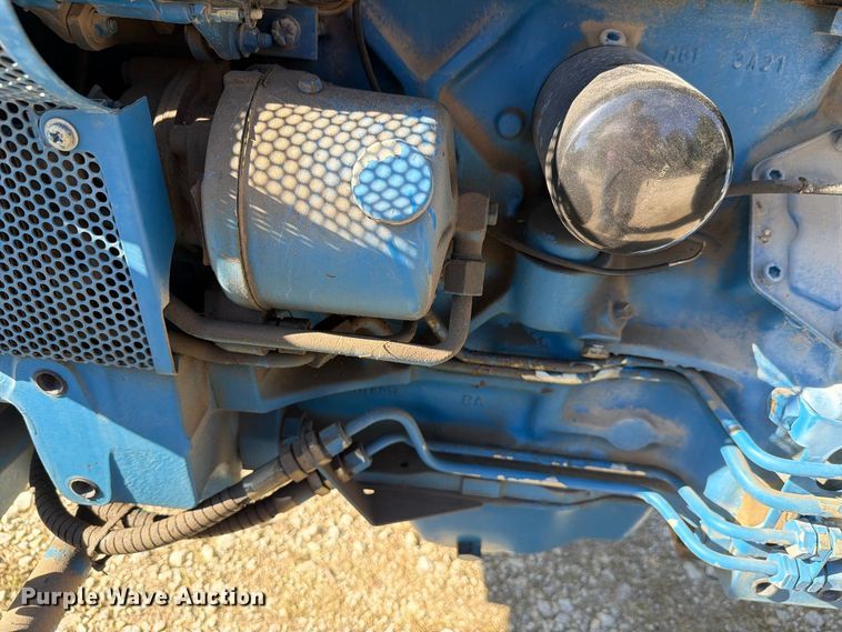 image for item EL0995 1993 Ford 3930 tractor