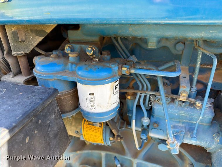image for item EL0995 1993 Ford 3930 tractor