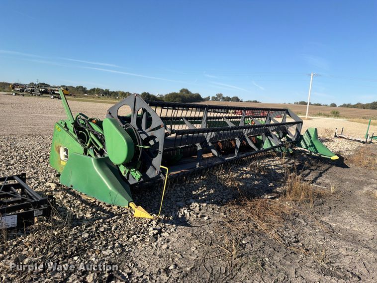 image for item EL1087 John Deere 920 flex head