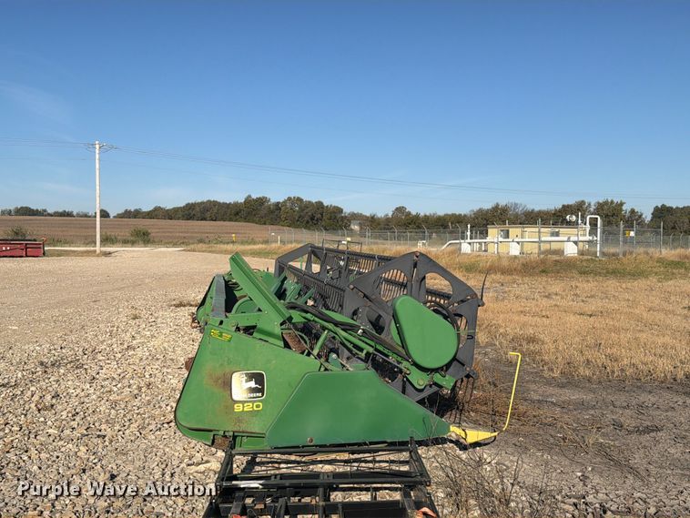 image for item EL1087 John Deere 920 flex head