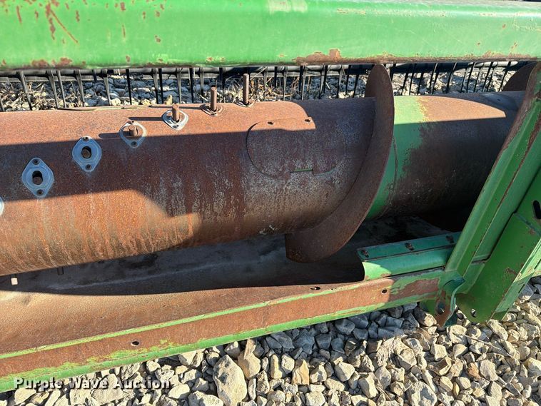 image for item EL1087 John Deere 920 flex head