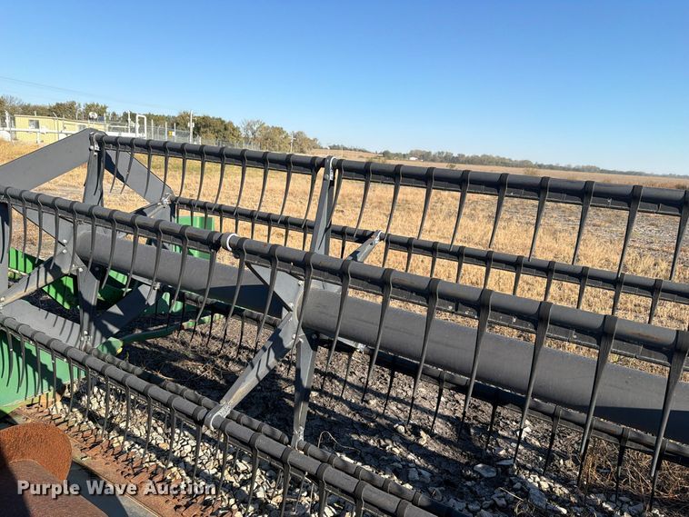 image for item EL1087 John Deere 920 flex head