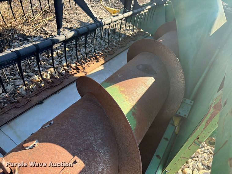 image for item EL1087 John Deere 920 flex head