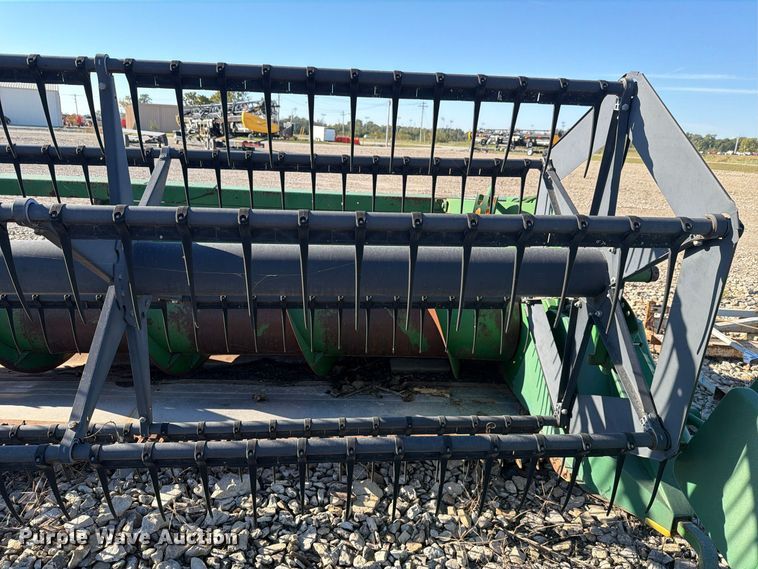 image for item EL1087 John Deere 920 flex head