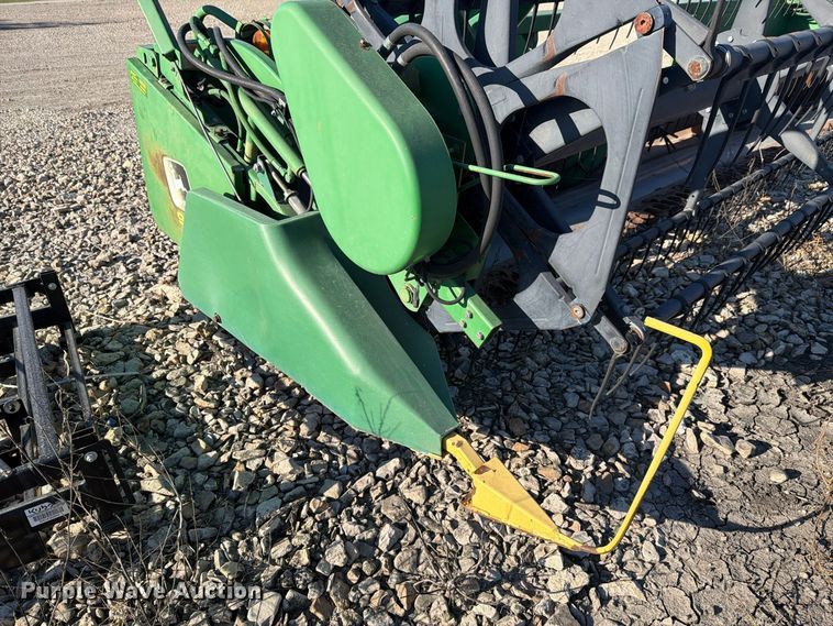 image for item EL1087 John Deere 920 flex head