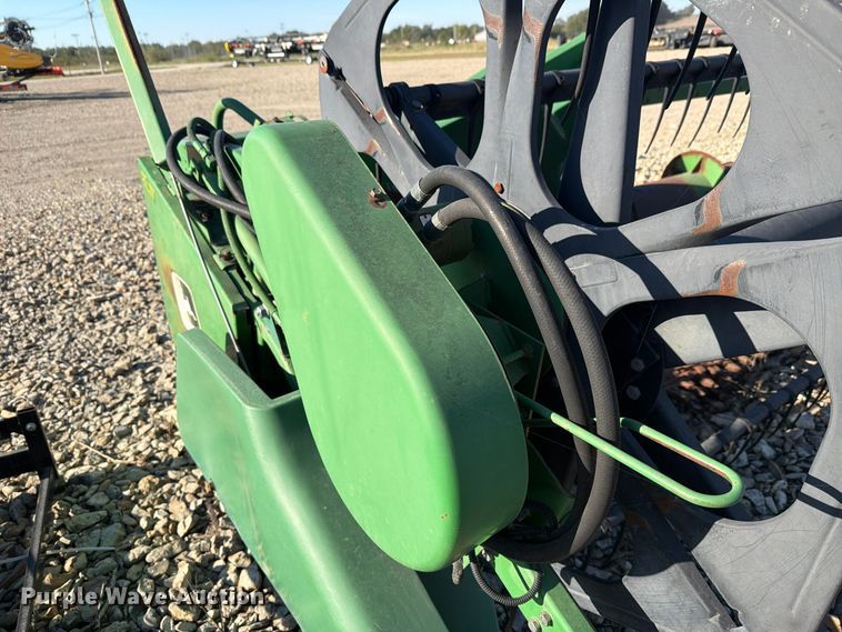 image for item EL1087 John Deere 920 flex head