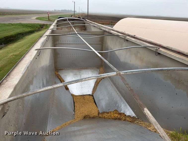 image for item EP7947 2014 Timpte Super Hopper grain trailer