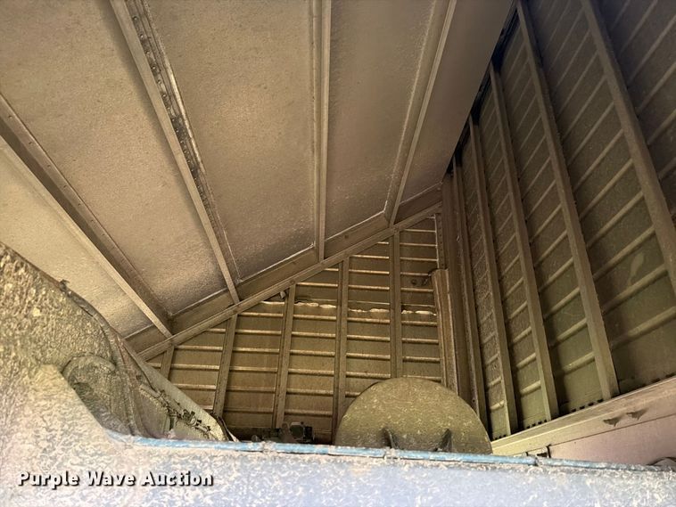 image for item EP7947 2014 Timpte Super Hopper grain trailer