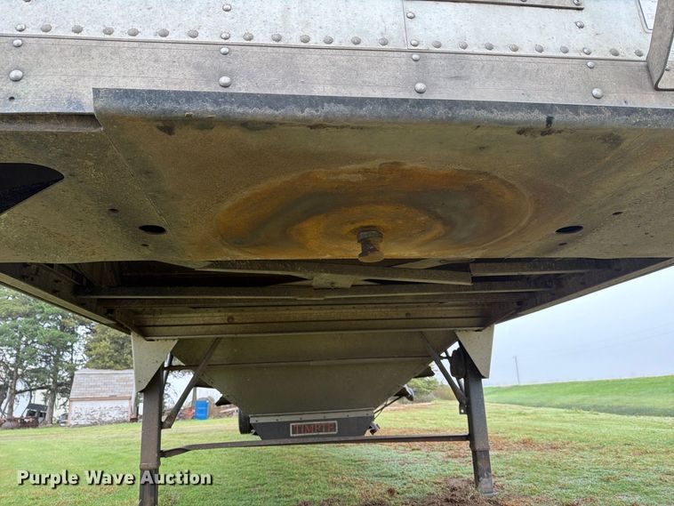 image for item EP7947 2014 Timpte Super Hopper grain trailer