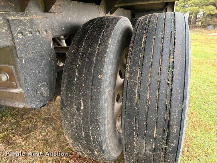 image for item EP7947 2014 Timpte Super Hopper grain trailer