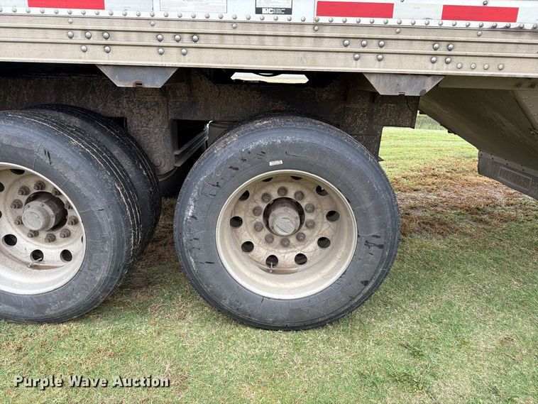 image for item EP7947 2014 Timpte Super Hopper grain trailer