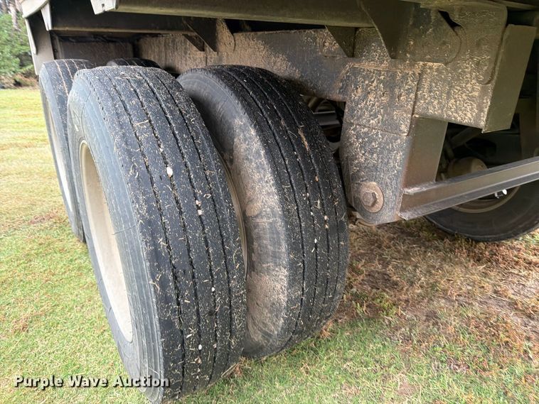 image for item EP7947 2014 Timpte Super Hopper grain trailer