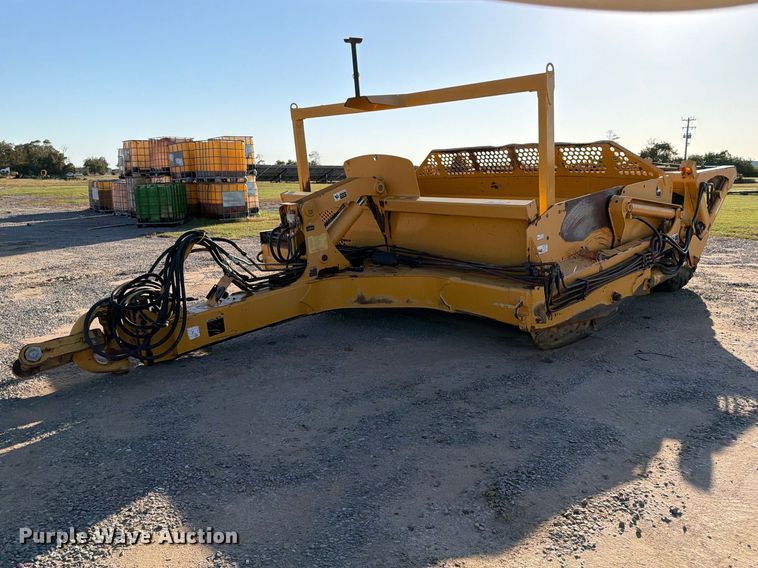 image for item ER3479 2014 John Deere 1812C scraper