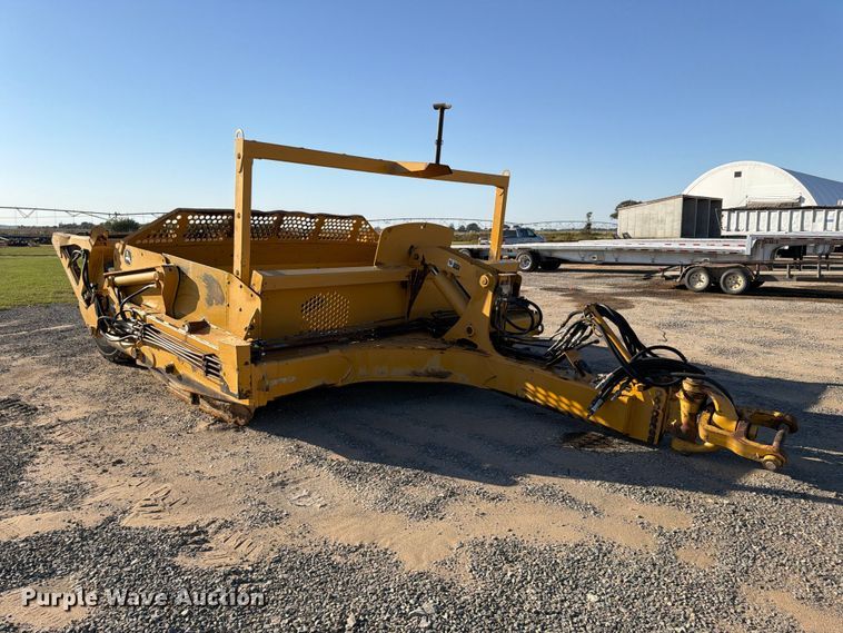 image for item ER3479 2014 John Deere 1812C scraper
