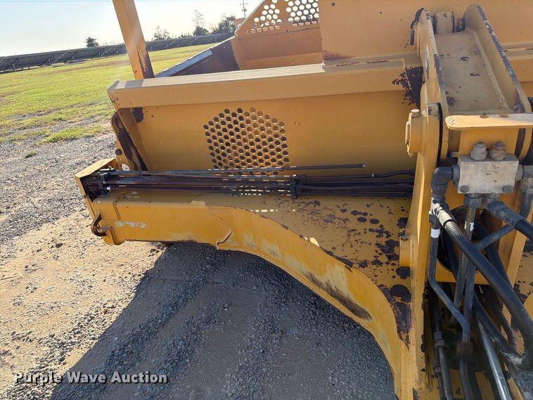 image for item ER3479 2014 John Deere 1812C scraper