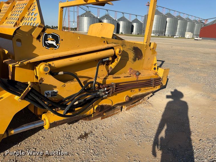 image for item ER3479 2014 John Deere 1812C scraper