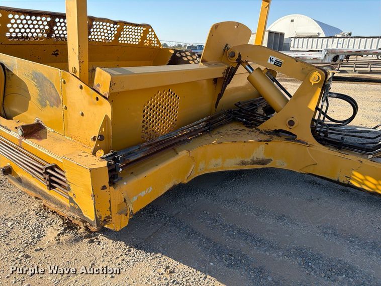 image for item ER3479 2014 John Deere 1812C scraper
