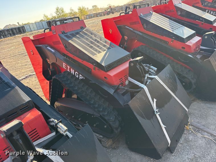 image for item ES8337 2024 Erie SCL850 compact utility loader