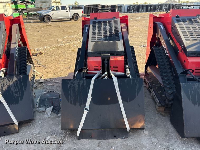 image for item ES8338 2024 Erie SCL850 compact utility loader