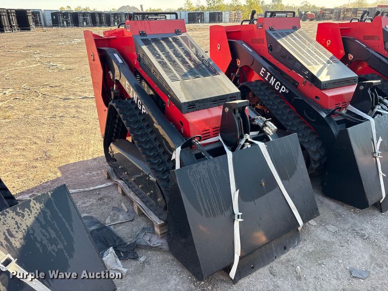 image for item ES8338 2024 Erie SCL850 compact utility loader