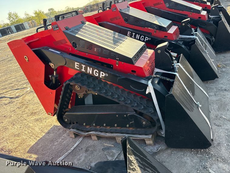 image for item ES8338 2024 Erie SCL850 compact utility loader