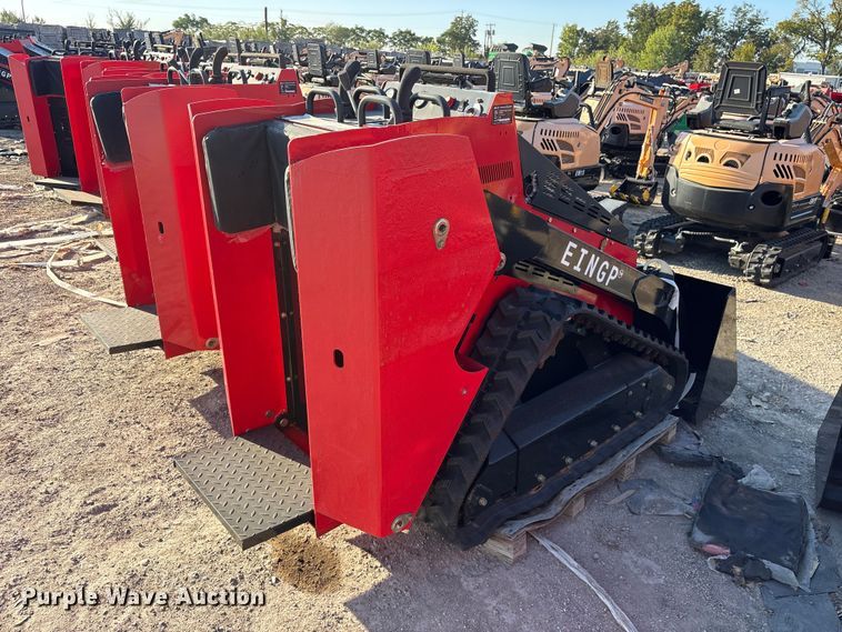 image for item ES8338 2024 Erie SCL850 compact utility loader