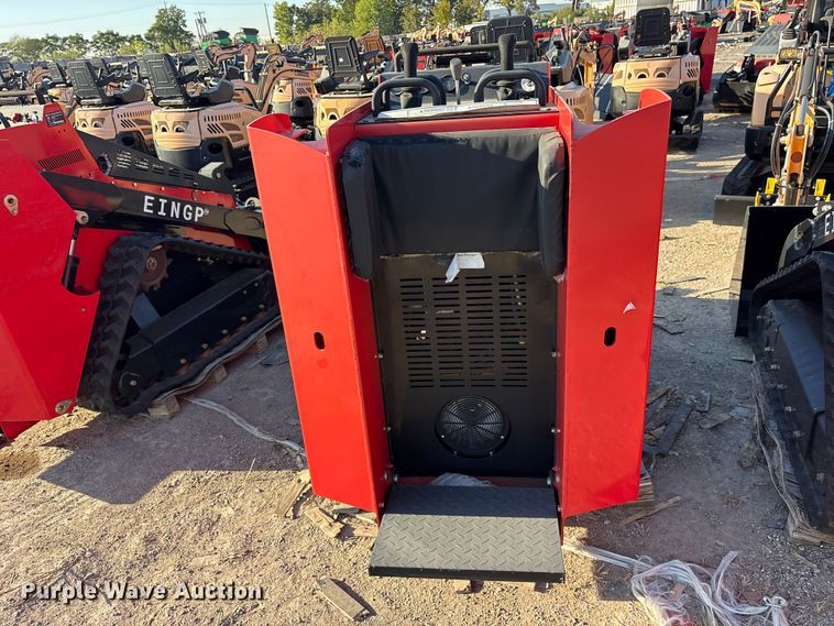 image for item ES8339 Erie SCL850 compact utility loader