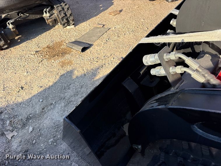 image for item ES8339 Erie SCL850 compact utility loader