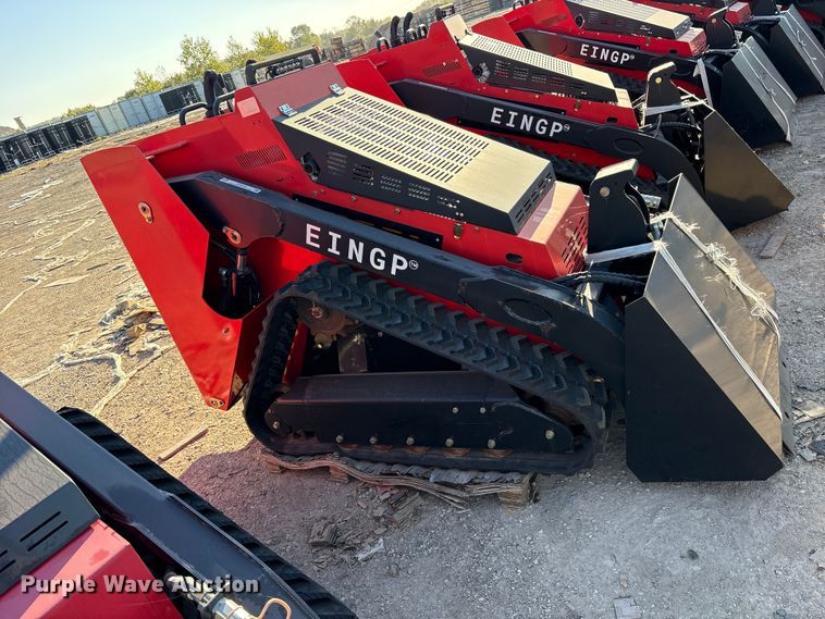 image for item ES8340 2024 Erie SCL850 compact utility loader
