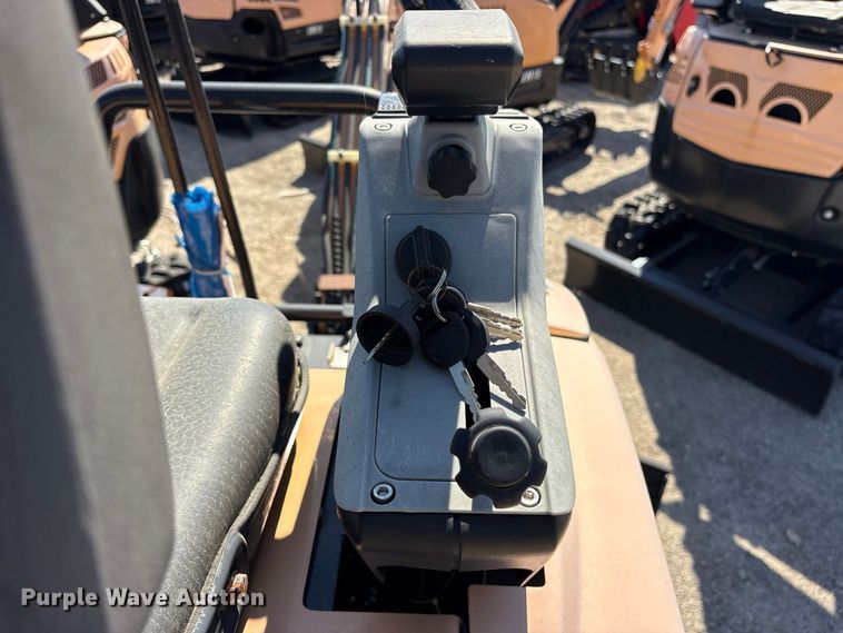 image for item ES8363 2024 Erie EM15 mini excavator