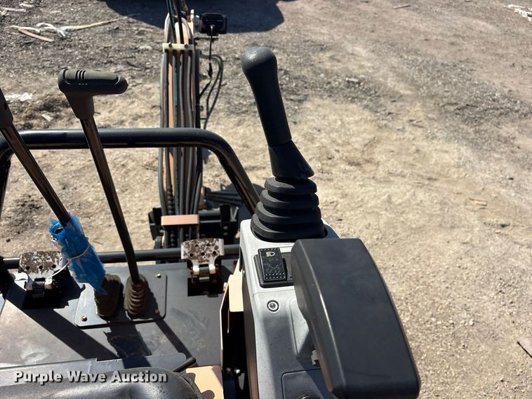 image for item ES8398 2024 Erie EM15 mini excavator