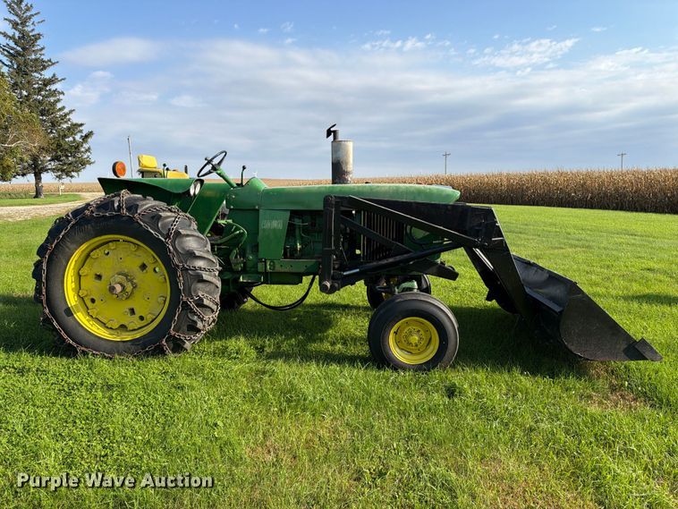 image for item EX1049 1972 John Deere 4000 tractor
