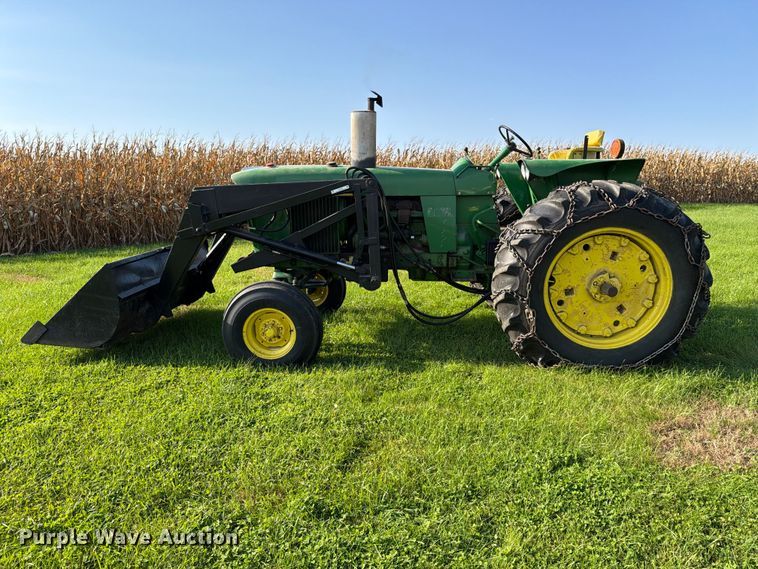 image for item EX1049 1972 John Deere 4000 tractor