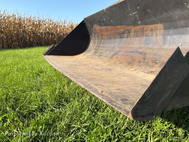 image for item EX1049 1972 John Deere 4000 tractor