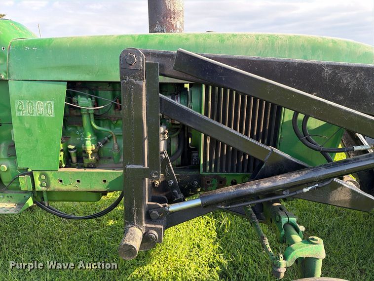 image for item EX1049 1972 John Deere 4000 tractor