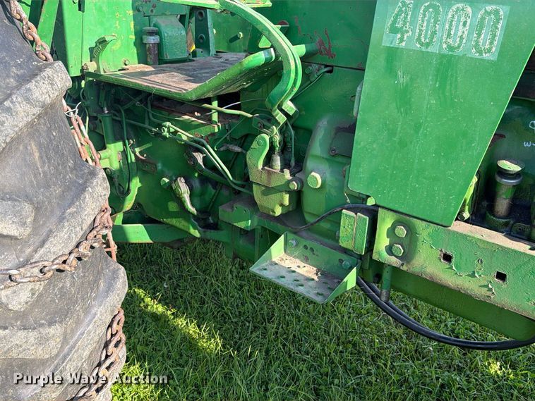 image for item EX1049 1972 John Deere 4000 tractor
