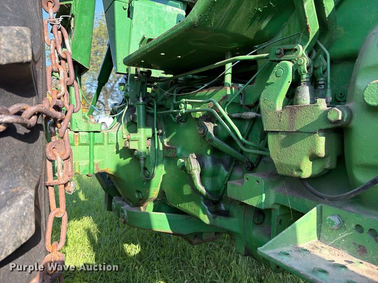 image for item EX1049 1972 John Deere 4000 tractor
