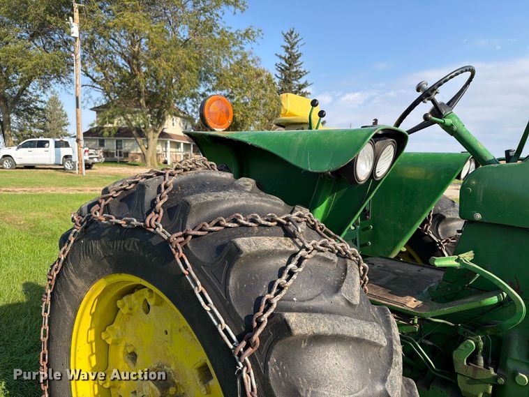 image for item EX1049 1972 John Deere 4000 tractor