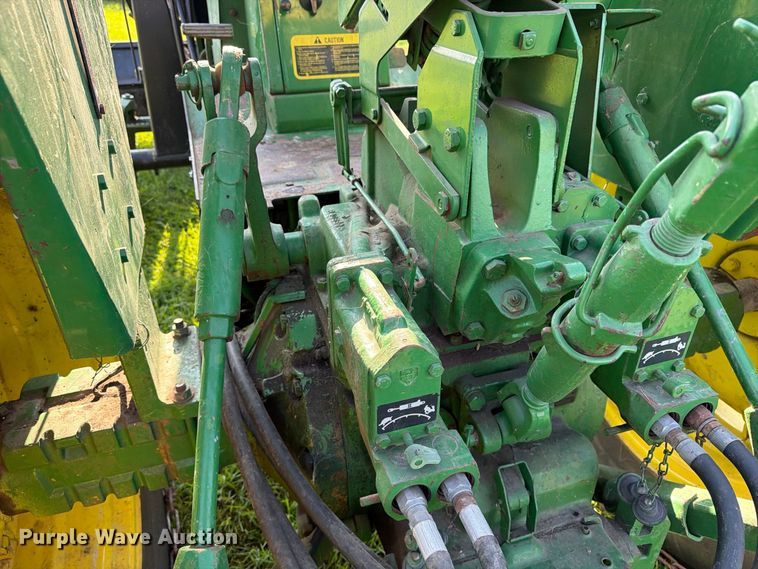 image for item EX1049 1972 John Deere 4000 tractor
