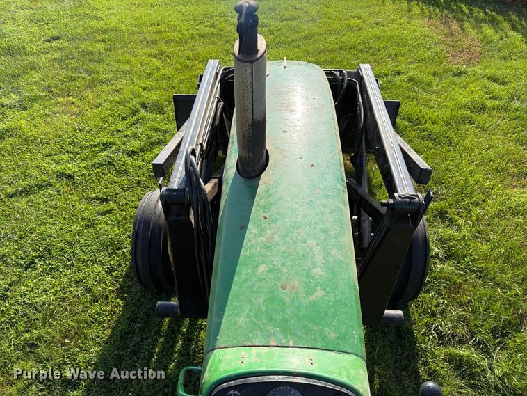 image for item EX1049 1972 John Deere 4000 tractor