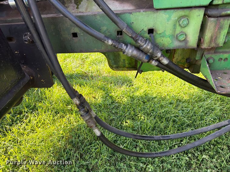 image for item EX1049 1972 John Deere 4000 tractor