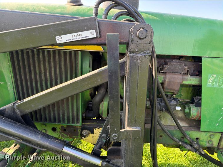 image for item EX1049 1972 John Deere 4000 tractor