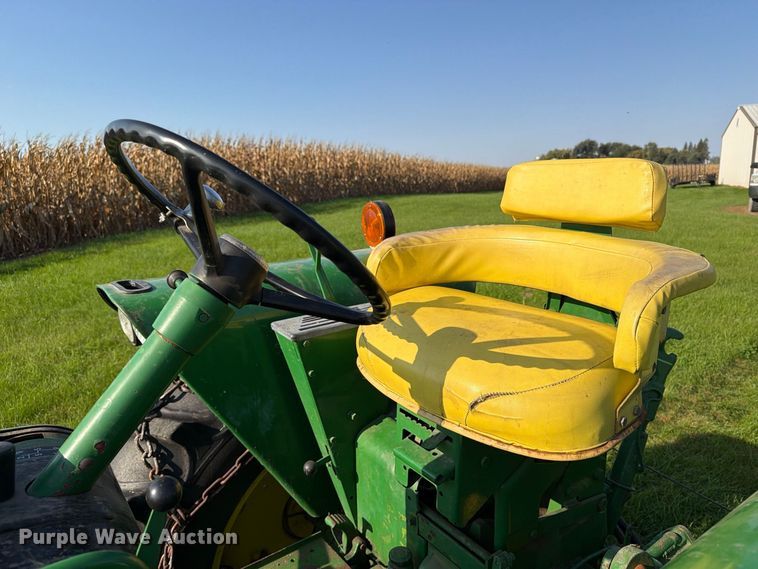 image for item EX1049 1972 John Deere 4000 tractor