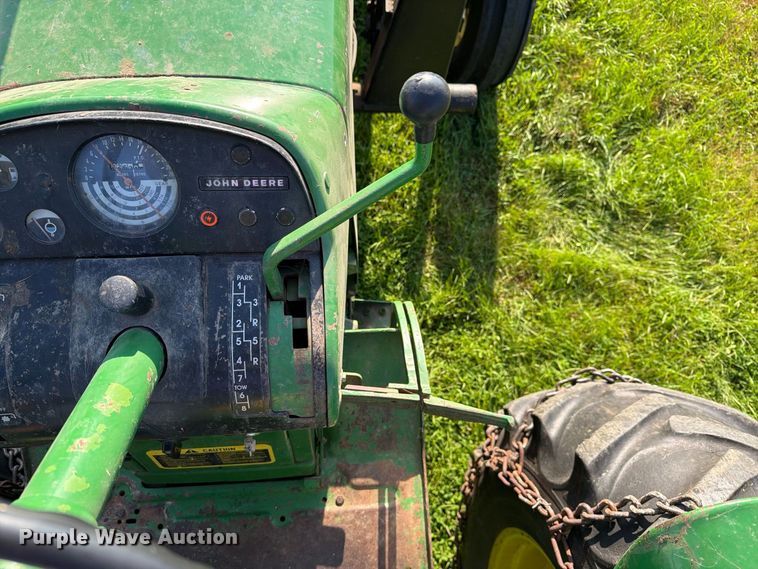 image for item EX1049 1972 John Deere 4000 tractor