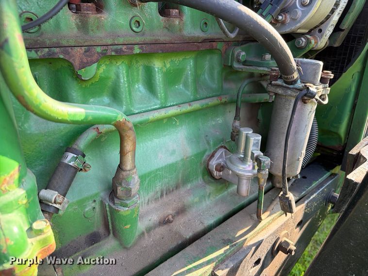 image for item EX1049 1972 John Deere 4000 tractor