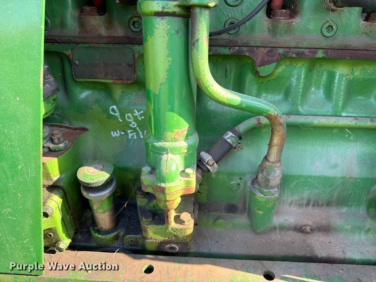 image for item EX1049 1972 John Deere 4000 tractor