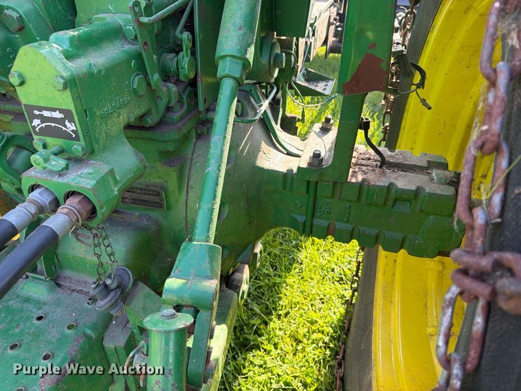 image for item EX1049 1972 John Deere 4000 tractor