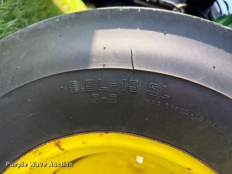 image for item EX1049 1972 John Deere 4000 tractor