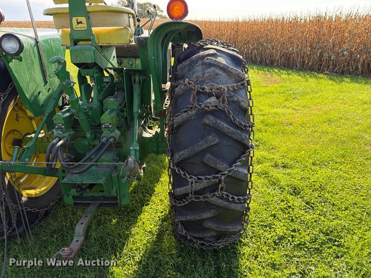 image for item EX1049 1972 John Deere 4000 tractor