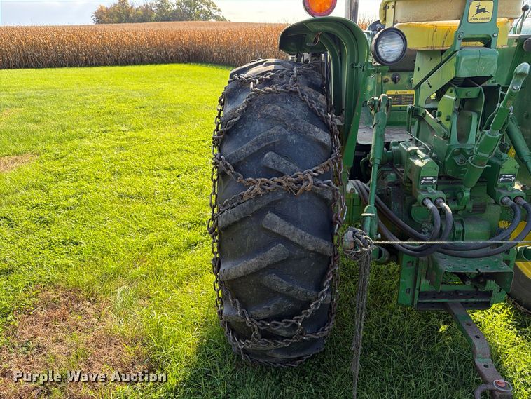 image for item EX1049 1972 John Deere 4000 tractor